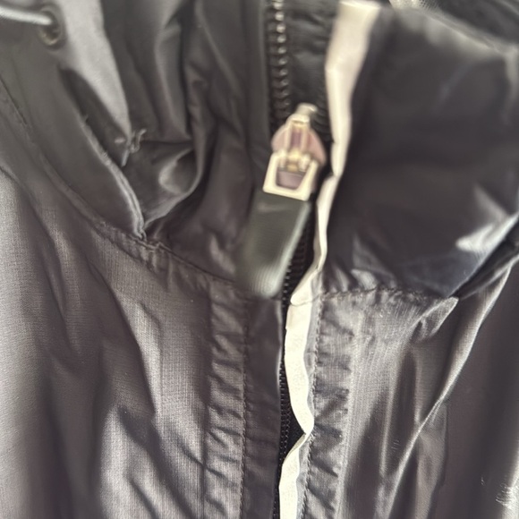 Nike Rain Jacket - Picture 7 of 12